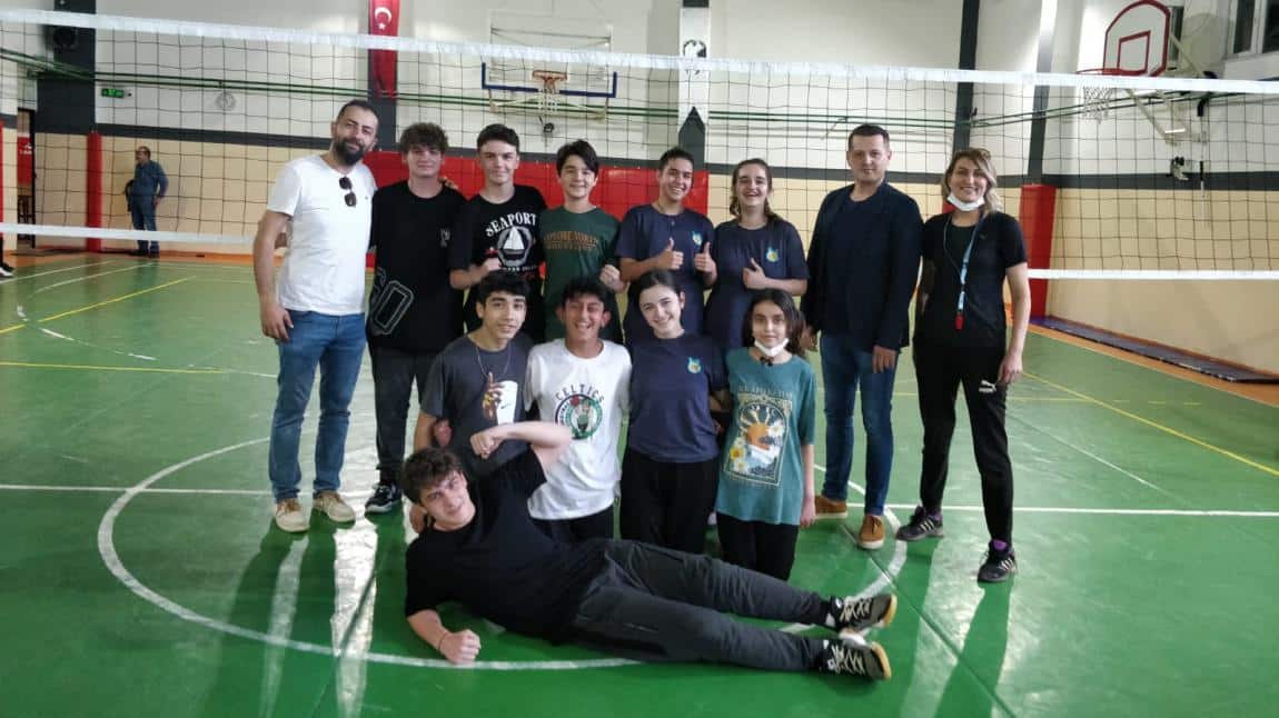 8. Sınıflar Arası Voleybol Turnuvası Galibi
